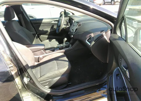 2017 Chevrolet Cruze Lt Auto from USA, damaged, VIN 1G1BE5SMXH7197701